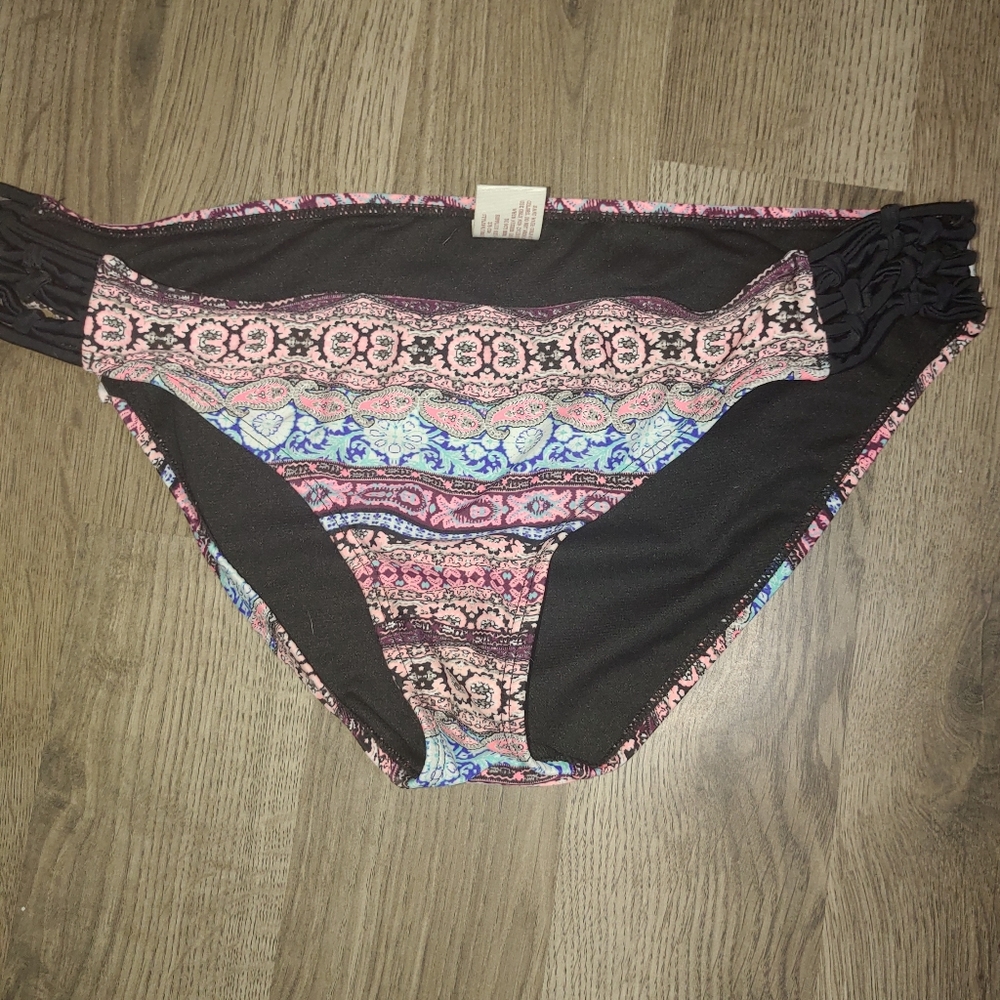 Bathing suit bottoms